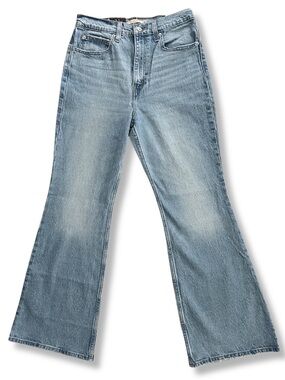 Levi’s Premium 70s Flare Jeans Womens 28x32 High Rise Light Wash NWT